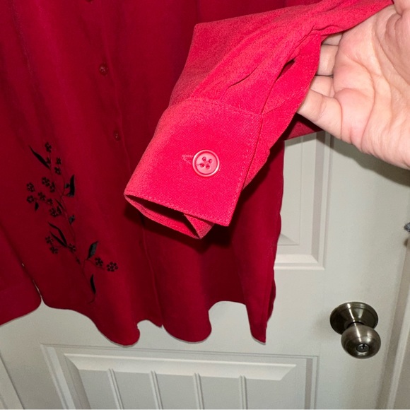 Cascade blue VTG beaded & embroidered red button-down top women L - Picture 7 of 10